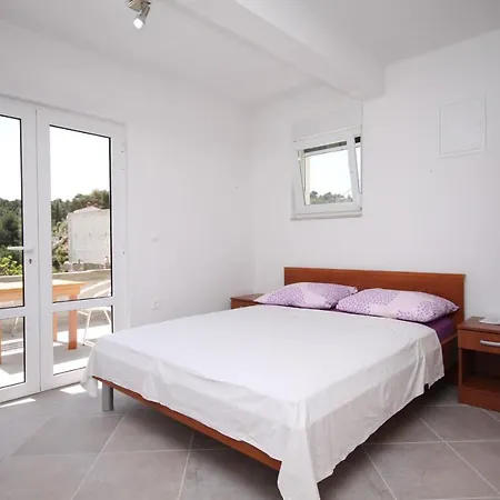 By The Sea Basina, Hvar - 8754 Apartment *